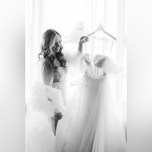 VOIR Victoria Robe - Picture 2 of 14